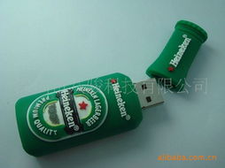 工厂直供广告礼品U盘 PVC啤酒瓶造型U盘与商务USB定制价格全解析